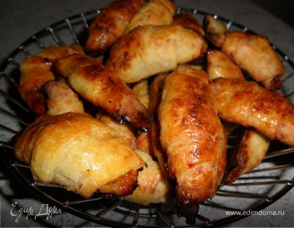 Рогалики творожные с фруктовой начинкой