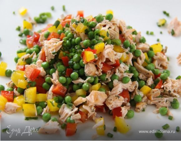 Тёплый салат с горошком и лососем! И Всего 324 ккал в 1 порции:-)