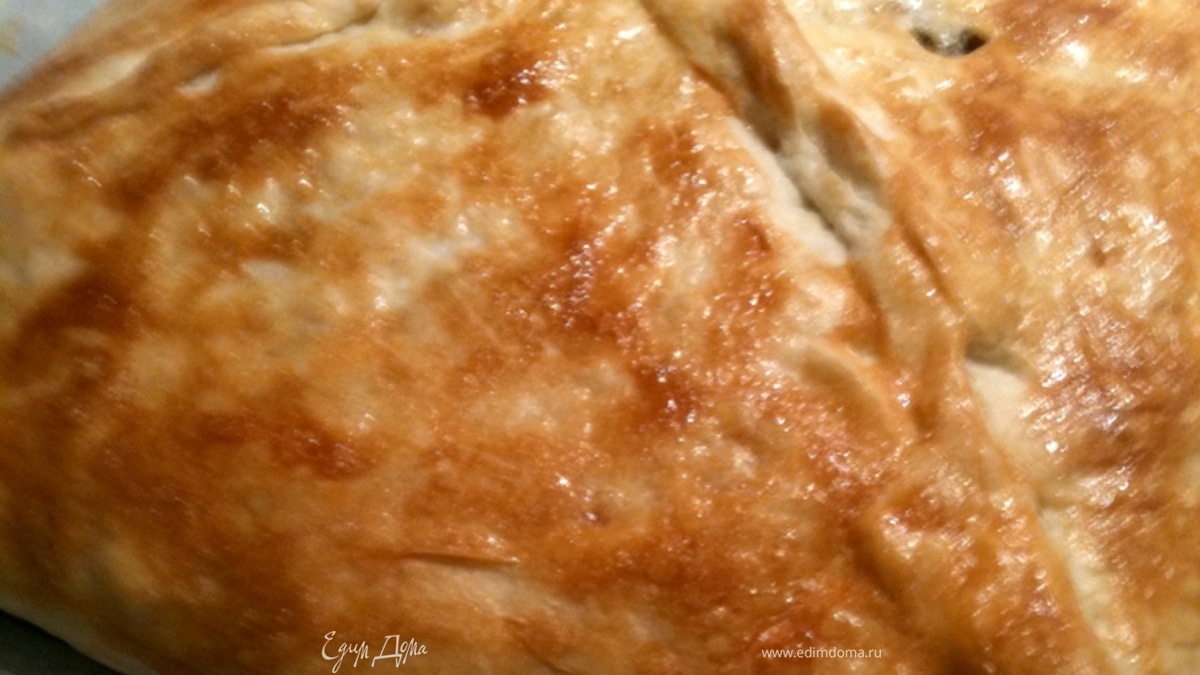 Пирог с грибами и рыбой