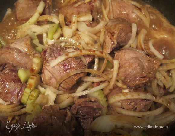 Вырезка с имбирем и сельдереем Вырезка с имбирем и сельдереем