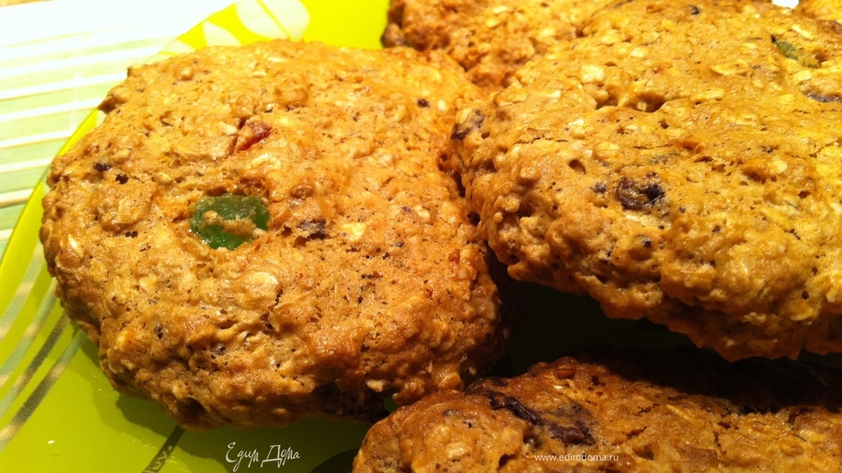 Шоколадно-вишневое овсяное печенье