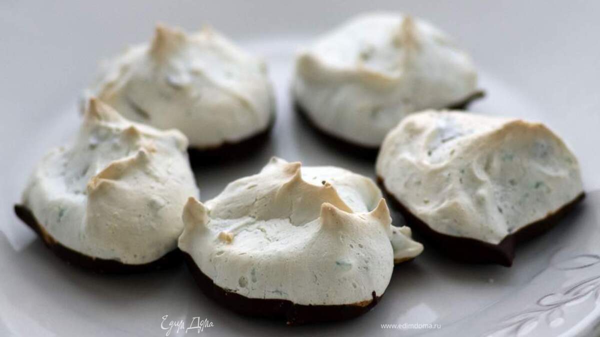 Рождественские меренги (Christmas merengue kisses)