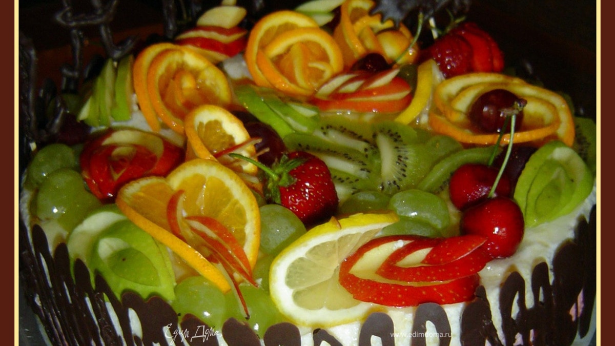 Торт "Фантазии на тему фруктов"