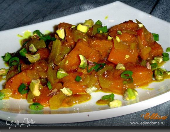 Тыква, тушенная в вине с карри