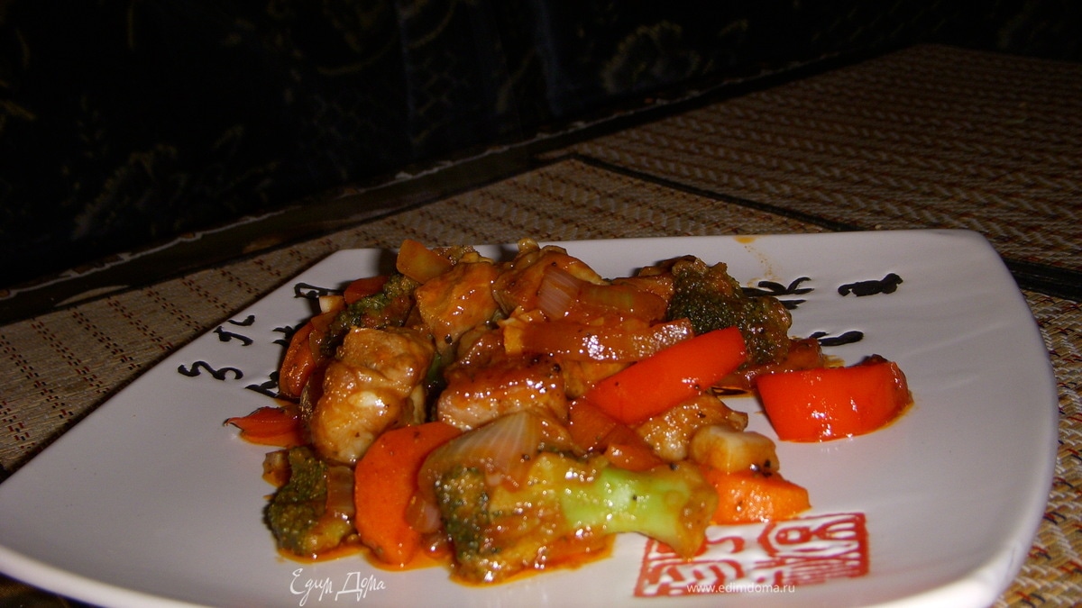 Свинина с брокколи "china town"