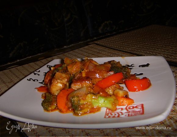 Свинина с брокколи "China Town" Свинина с брокколи "China Town"