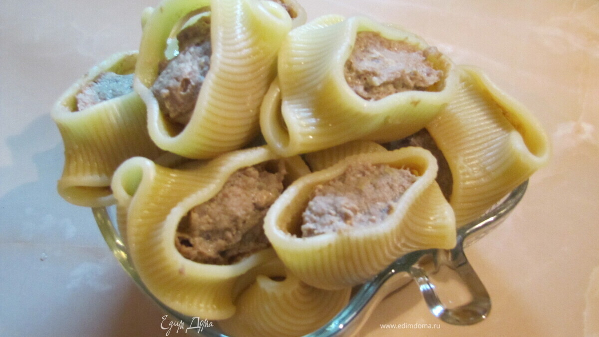 Макароны фаршированные.