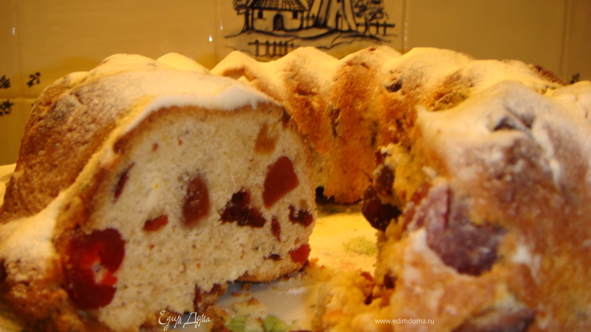 Кекс с ягодами, цукатами и всякими пряностями!