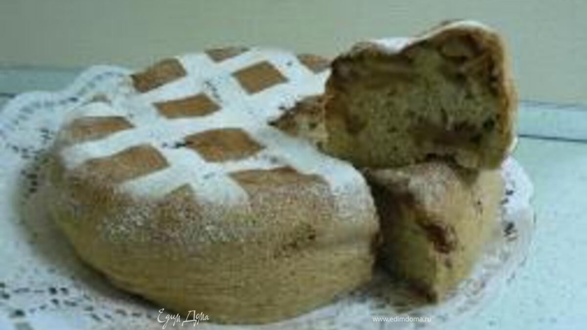 Шарлотка с яблоками и корицей