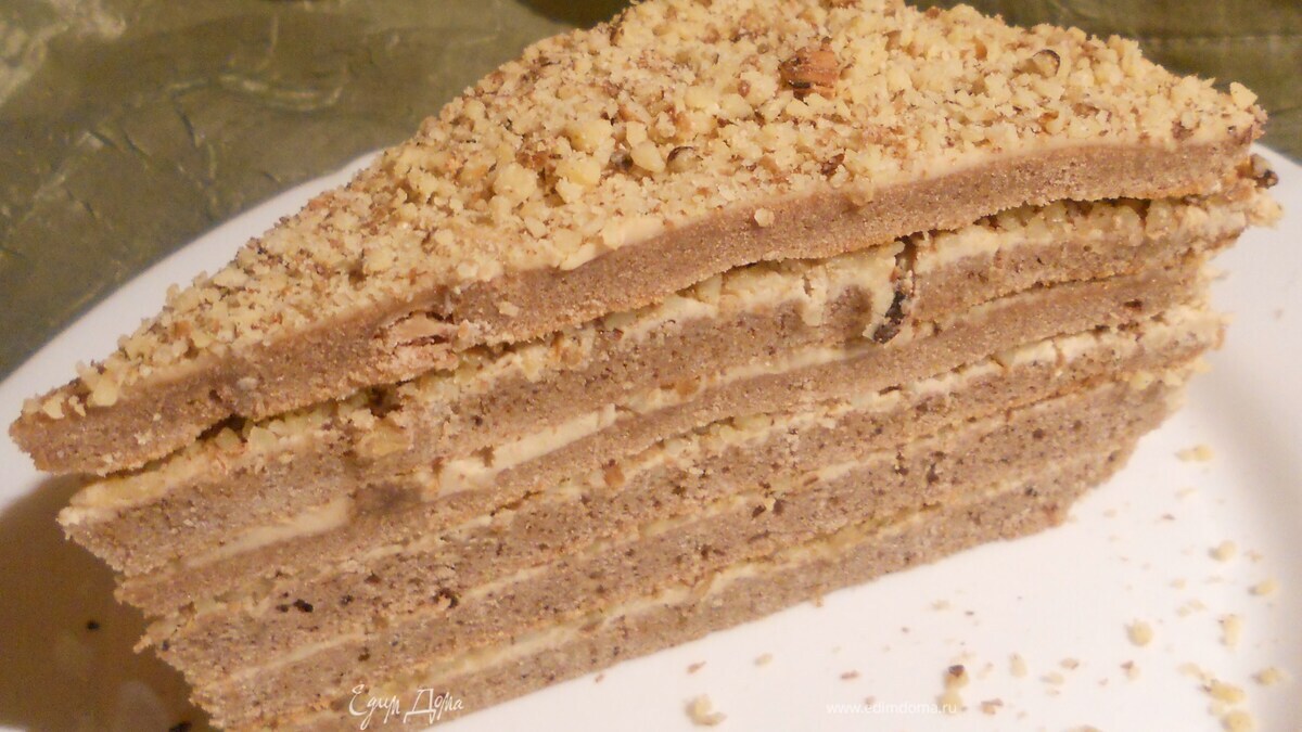 Торт с кофейным маскарпоне и грецкими орехами