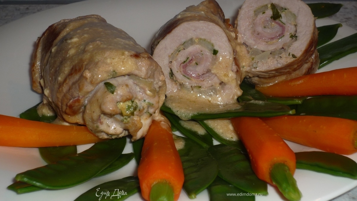 Рулеты из свинины с горчицей и петрушкой