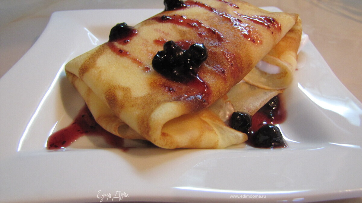 Блины с нежнейшим белково-лимонным кремом.