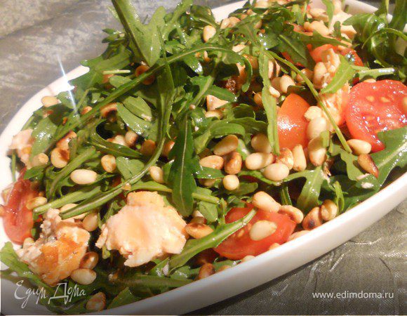 Салат для Симы с руколой, семгой и грейпфрутовой заправкой