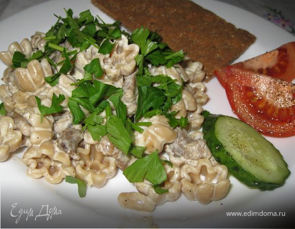 Ржаные макаронцы со свининой и сливками Ржаные макаронцы со свининой и сливками