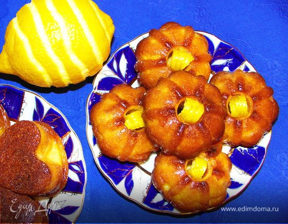 Творожники в сиропе (пейнир татлиси) Творожники в сиропе (пейнир татлиси)
