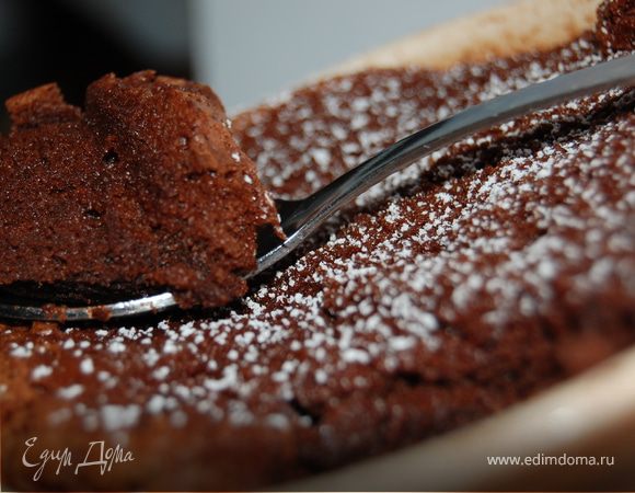 Самый простой шоколадный кекс.