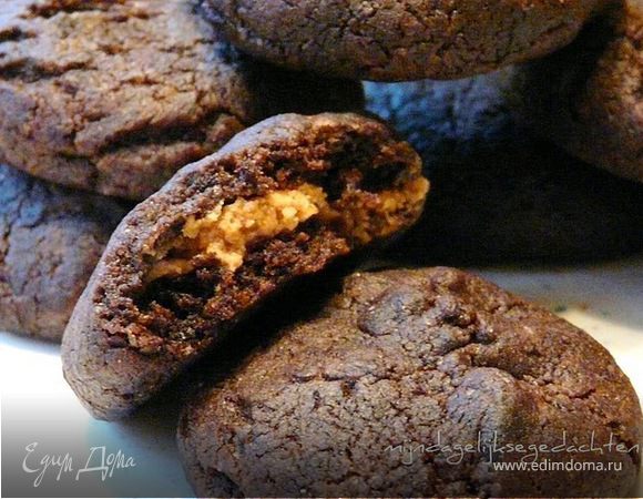 Шоколадное печенье с арахисовым кремом
