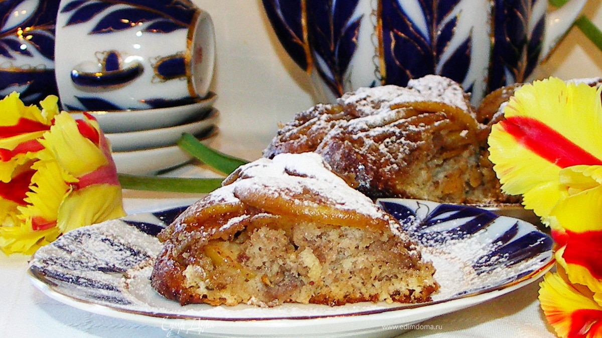 Фруктово-ореховый бисквит))