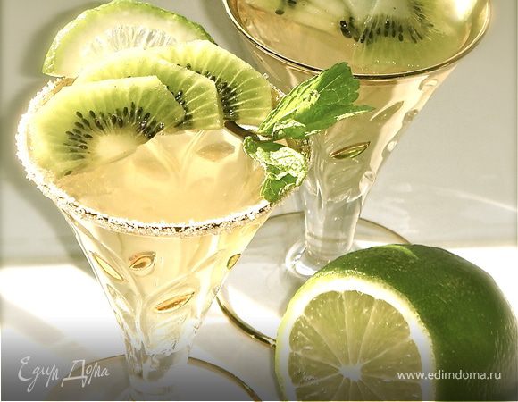 Мятное желе из зеленого чая с киви Мятное желе из зеленого чая с киви