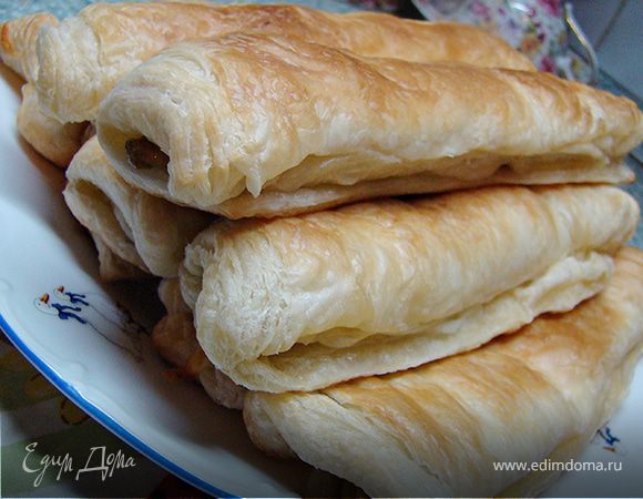 Слоечки с грибами. И немного с сыром :)