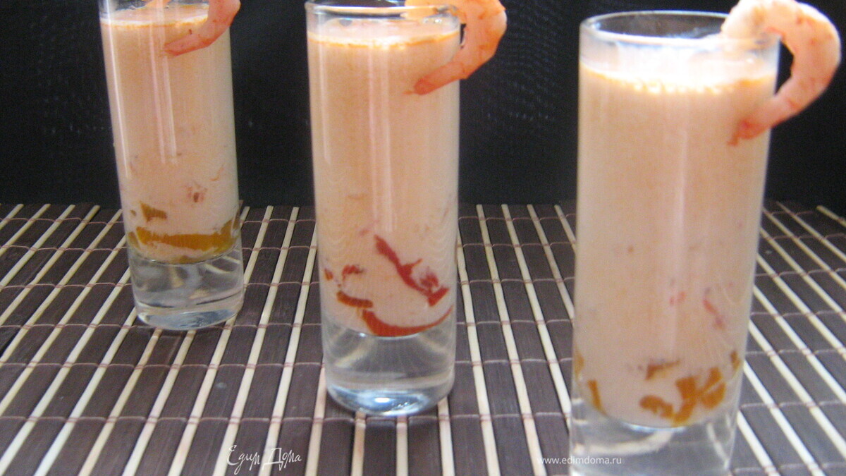 Фуршетный креветочный суп.