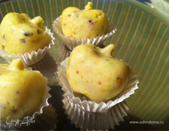 Конфеты "Яблочко из сказки" с фисташками Конфеты "Яблочко из сказки" с фисташками