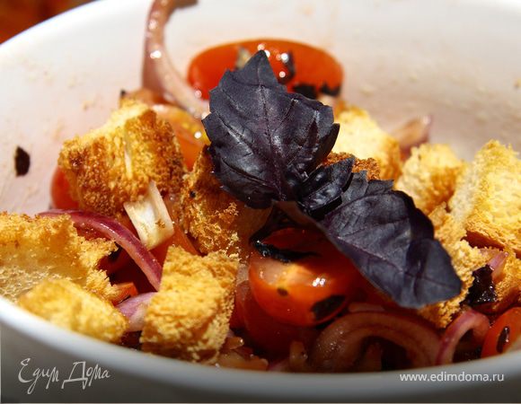 Panzanella-итальянский салат с черствым хлебом
