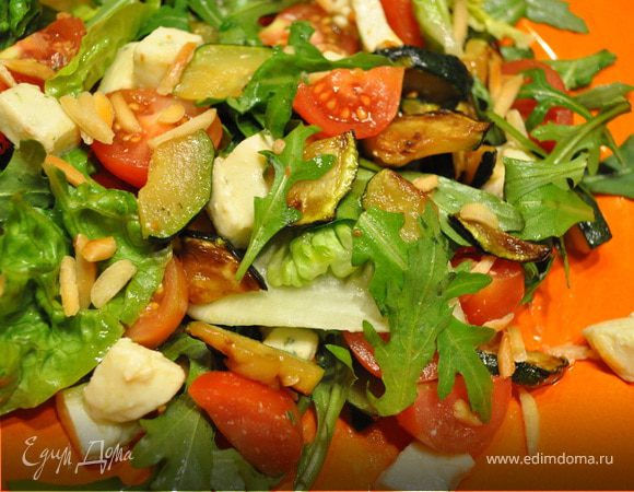 Салат с цукини и миндалём "Bigarré" Салат с цукини и миндалём "Bigarré"