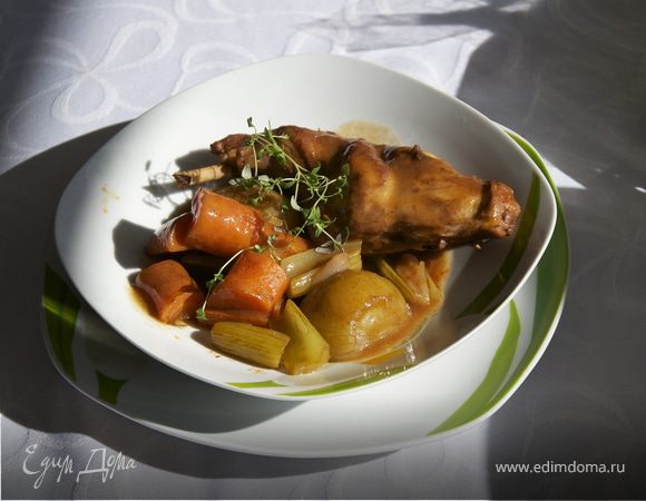 Кролик в винном соусе Кролик в винном соусе