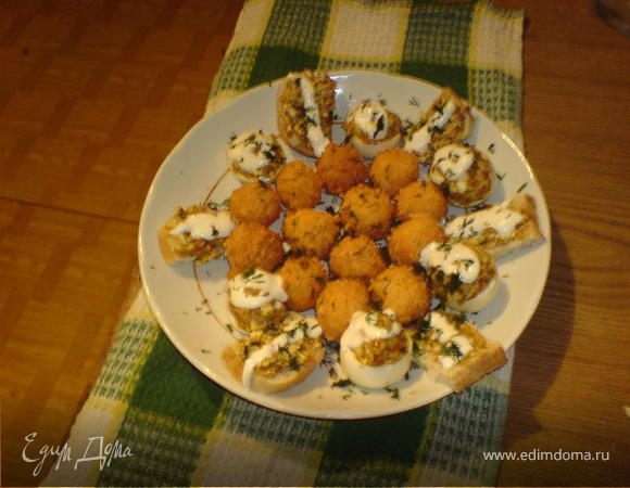Быстрая закуска (сырные шарики,фаршированные яйца и бутики)
