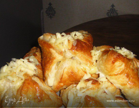 Сырные слойки Сырные слойки