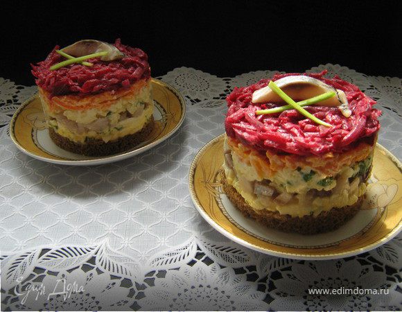 Селедка под шубой на бородинском хлебе