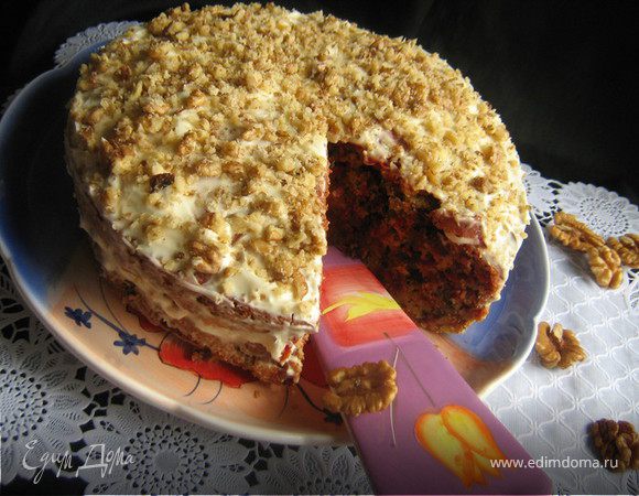 Свекольно-сырный торт с грецким орехом. Свекольно-сырный торт с грецким орехом.