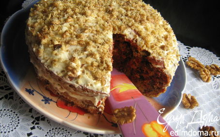 Рецепт Свекольно-сырный торт с грецким орехом.