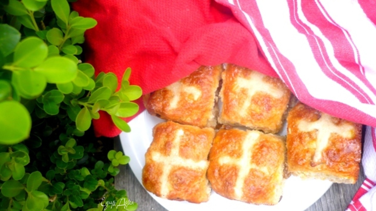 Hot cross buns