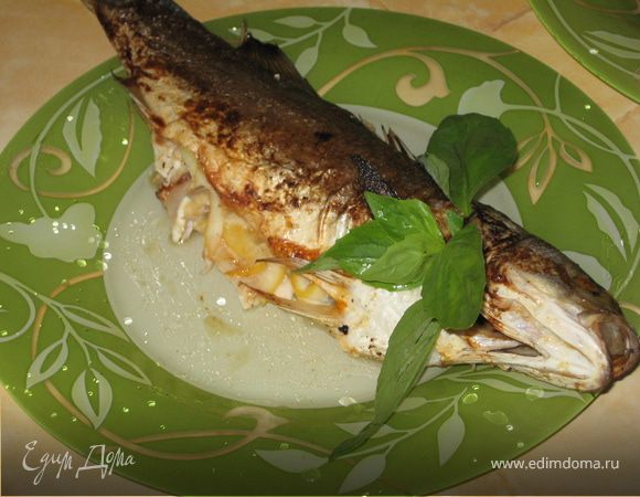 Сибас в средиземноморском стиле Сибас в средиземноморском стиле