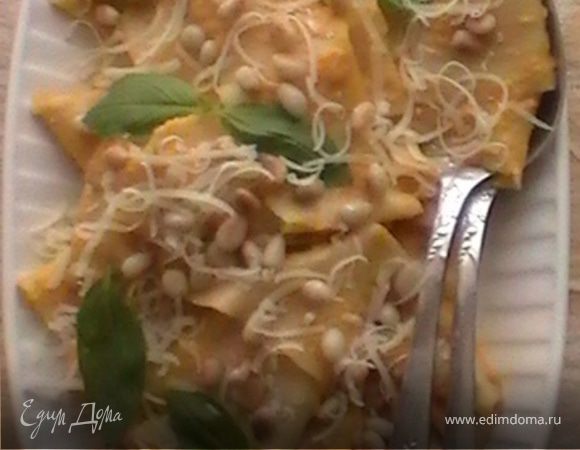 Домашняя паста с тыквенным соусом Домашняя паста с тыквенным соусом