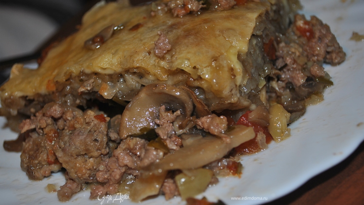 Картофель с фаршем и грибами