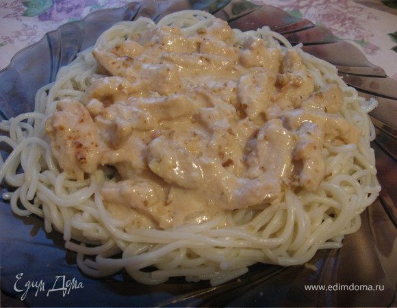Спагетти с курицей под сырным соусом ВИОЛА