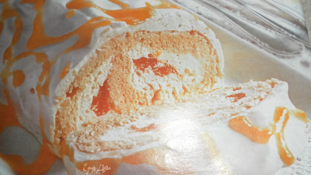 Лимонно-абрикосовый рулет