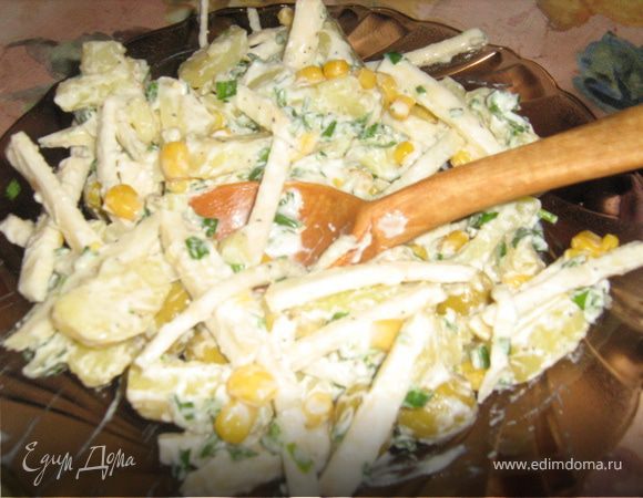Картофельный салат с чесночным крем-соусом