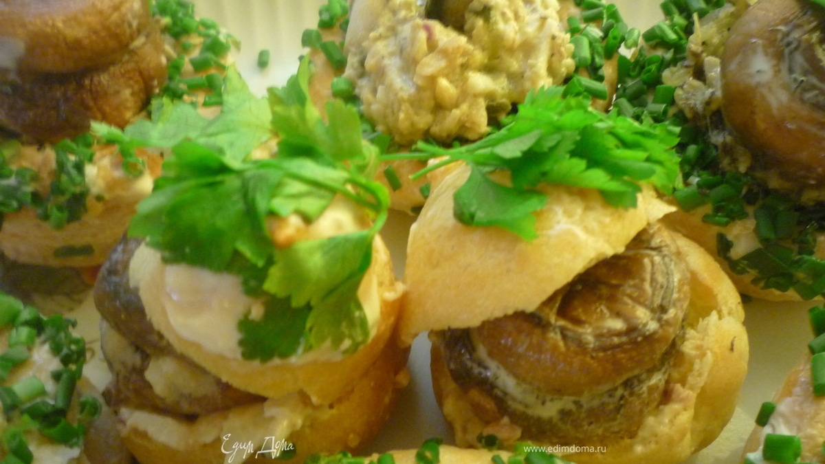 Закусочные профитроли "Черная жемчужина"