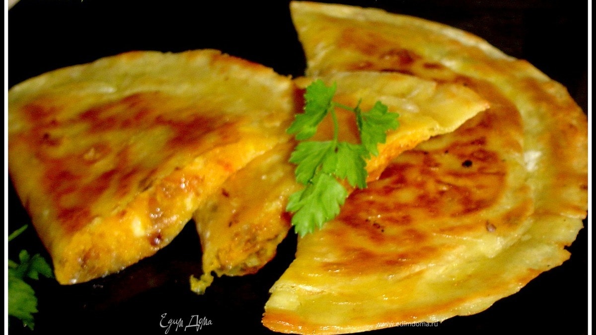 "Чебуреки" из лаваша с тыквой