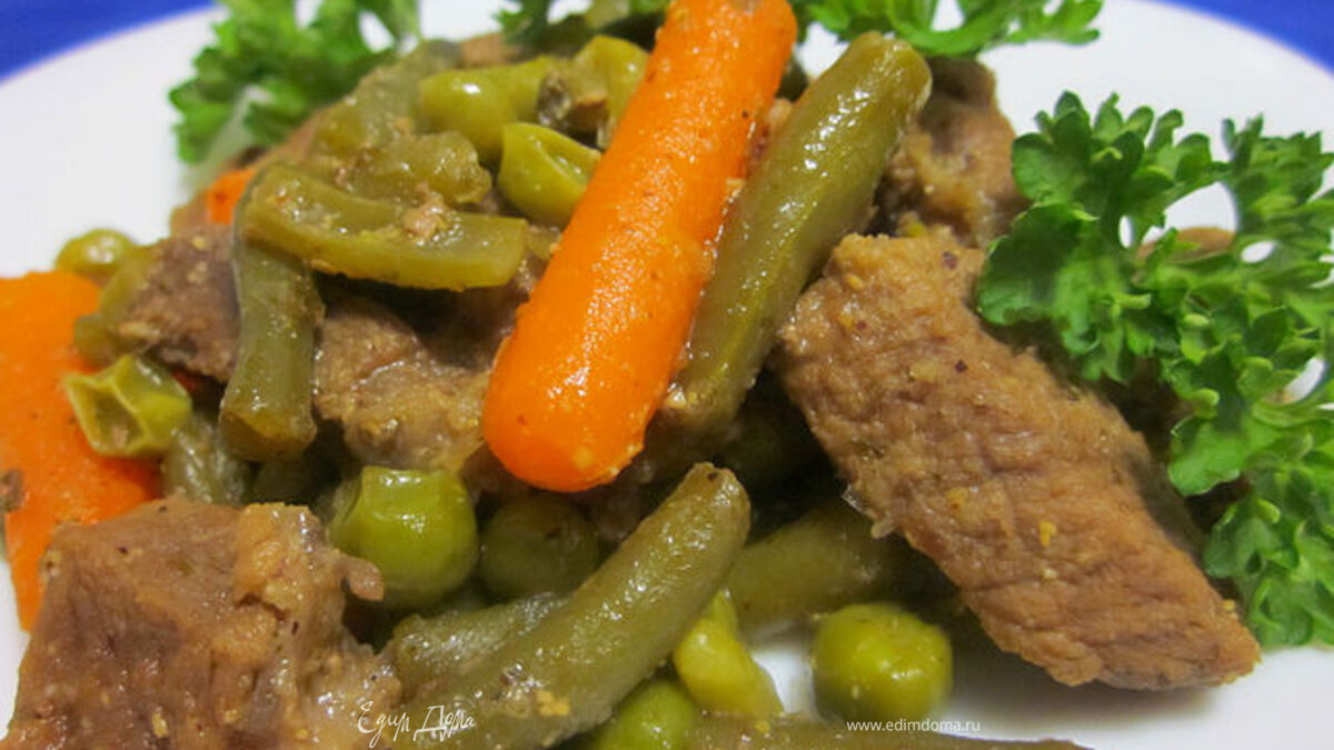 Пряное мясо кабана с овощами