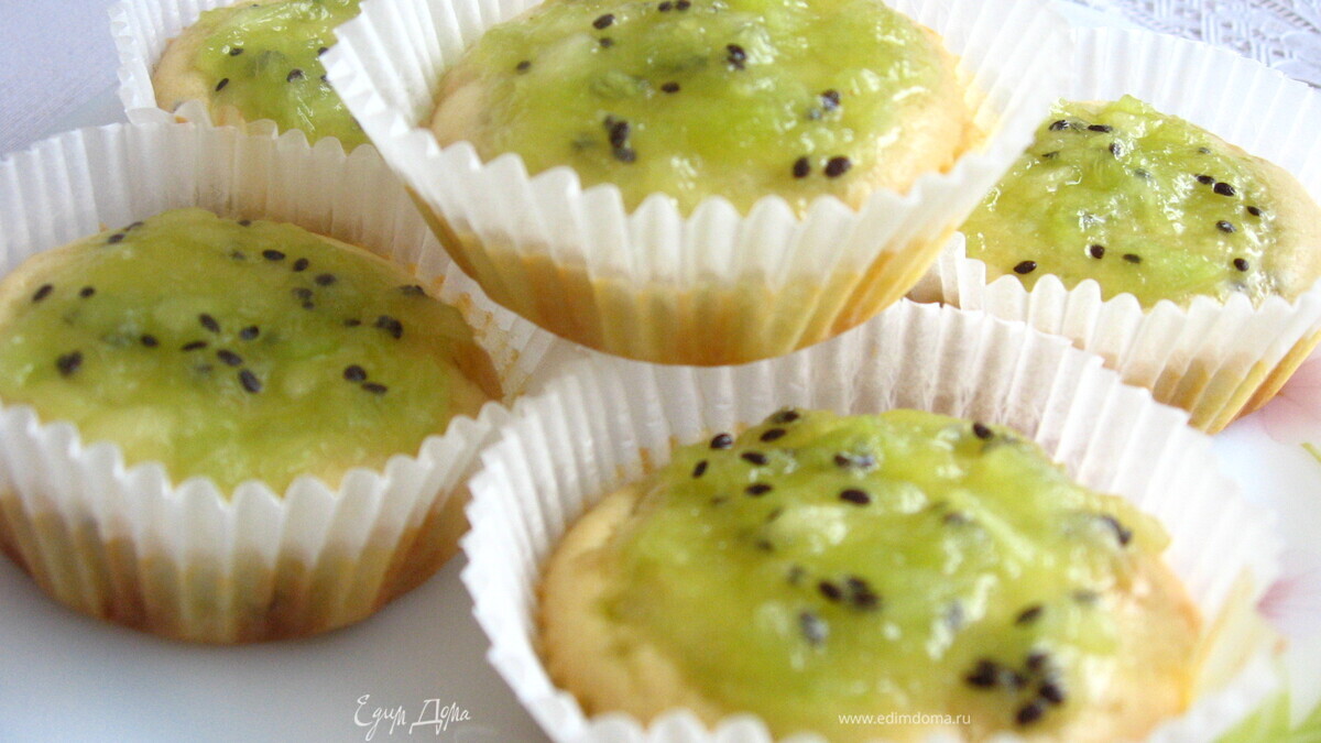 Маффины "Весенние" с киви и белым шоколадом
