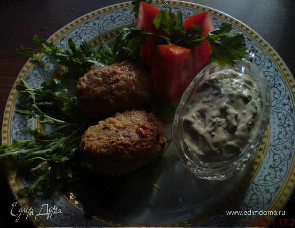 Котлетки с паприкой и соусом из бальзамического уксуса Котлетки с паприкой и соусом из бальзамического уксуса