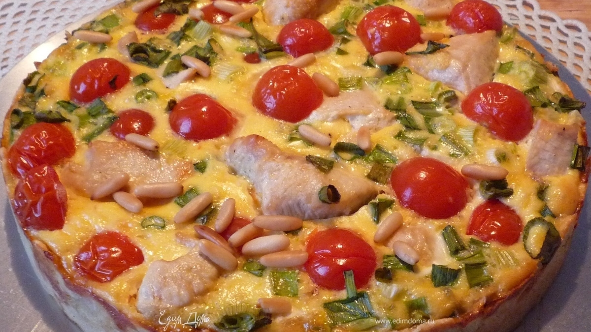 "Киш & Со." :-) Киш с мясом птицы, томатами и кедровыми орешками