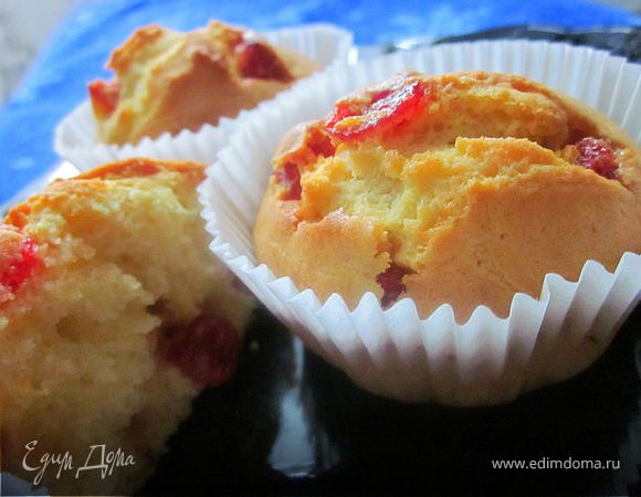 Кексы с вяленой вишней