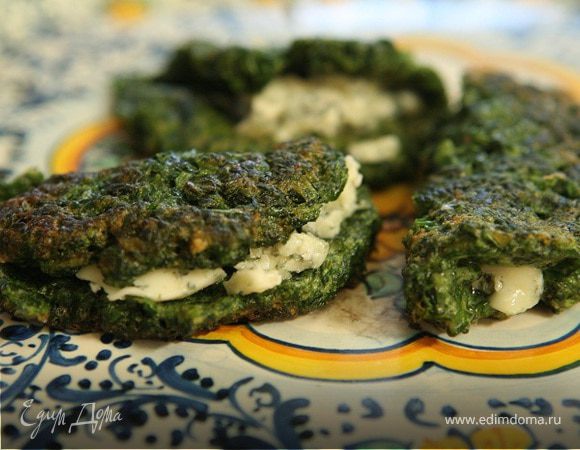 Блинчики из шпината с голубым сыром Блинчики из шпината с голубым сыром