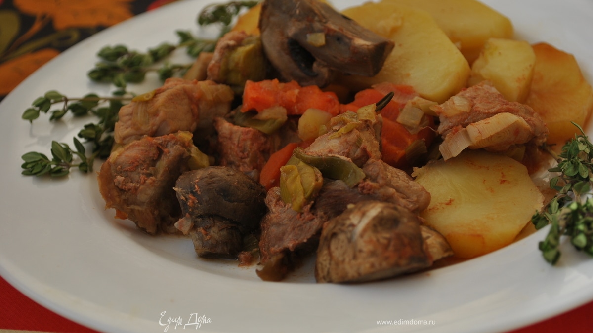 Жаркое с мясом и картофелем "По-новому"